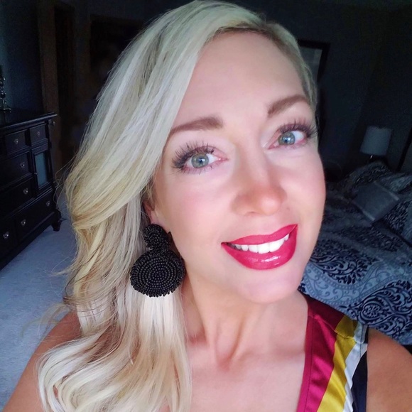 Meet your Posher, Miranda - Picture 3 of 5